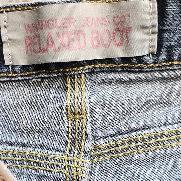 Wrangler Light Blue Straight Jeans - Picture 3 of 5